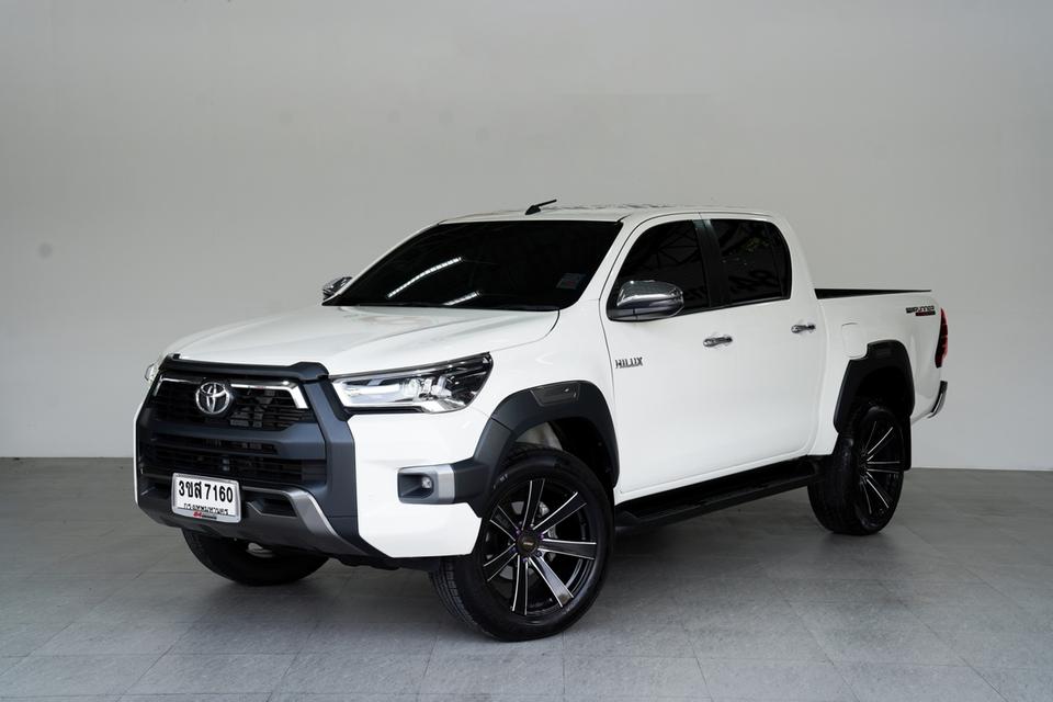 TOYOTA HILUX REVO 2.4 MID PRERUNNER 4ประตู AT ปี 2022
