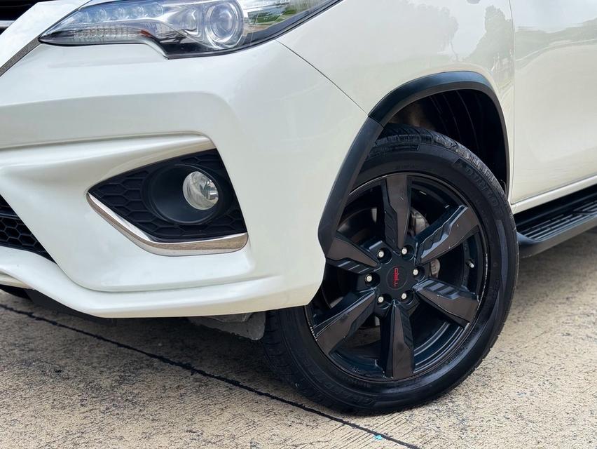 (แจ้งรหัสรถ AVA8247) ⭐️ TOYOTA FORTUNER TRD Sportivo 2.8V 2WD ปี 2016 ใช้งานน้อย รูปที่ 5
