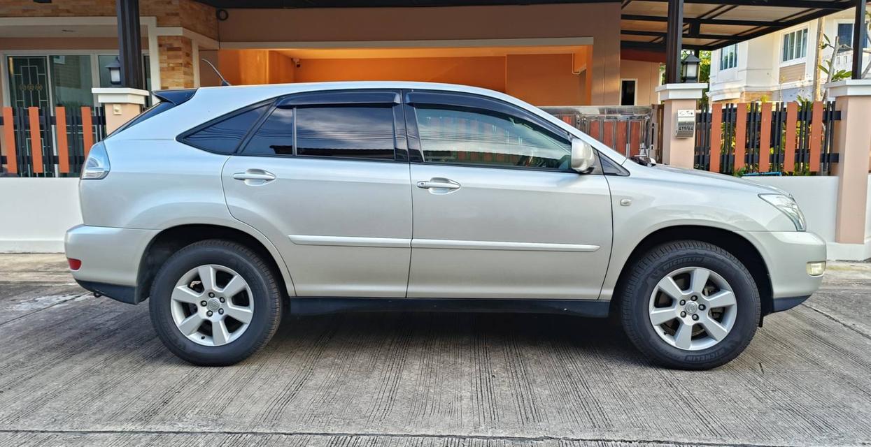 รถยนต์ Toyota Harrier 2.4G ปี 2006 รุ่นพิเศษ เบาะหนัง alcantara สภาพสวย รถคุณหมอ ดูแลดีมาก ดูแลถึง เพิ่งเซอร์วิสไปสองแสนกว่าบาท 3