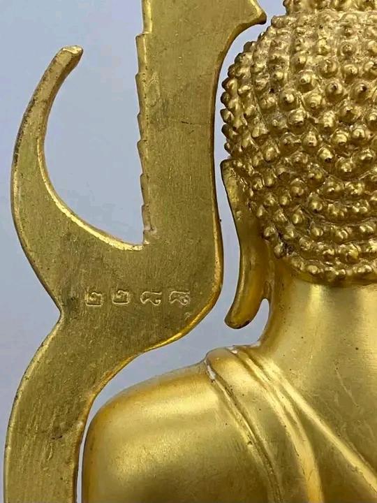 พระพุทธชินราชบูชา 6 นิ้ว