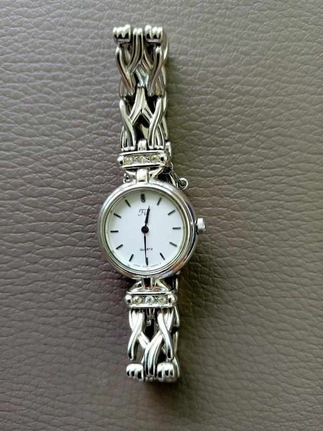 นาฬิกา มือสอง สภาพใหม่ 1000บาท