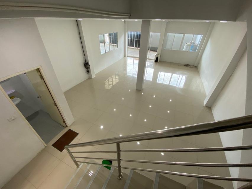 ให้เช่าหรือขาย โกดัง คลังสินค้า โรงงานทรัพย์รุ่งเรือง ( คลองมะเดื่อ ) ขนาด 735 ตร.ม. กระทุ่มแบน สมุทรสาคร 10