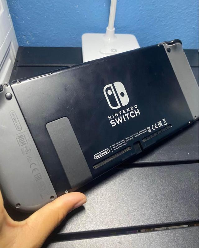 ขาย Nintendo Switch V.1 สภาพดี 2