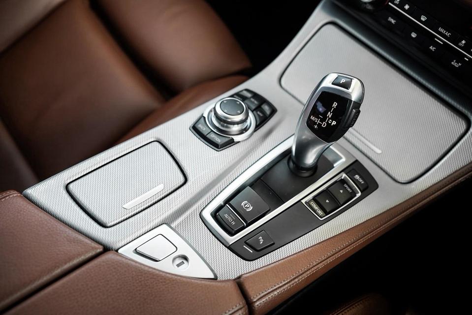 BMW 520d M Sport F10 ปี 2016 รูปที่ 12