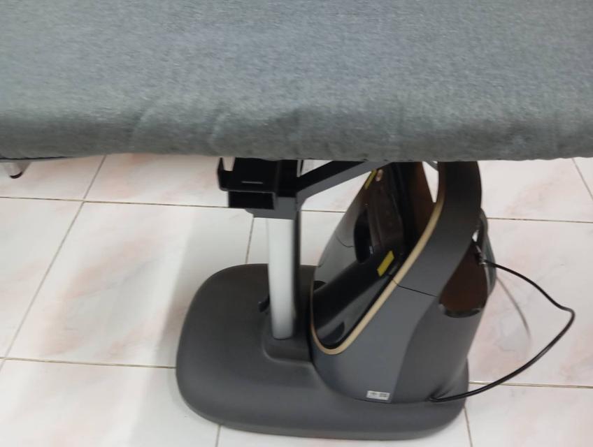 ขายเตารีดสภาพดี เตารีดแรงดันไอน้ำ ฟิลลิปส์ Selling a good condition Philips รูปที่ 6