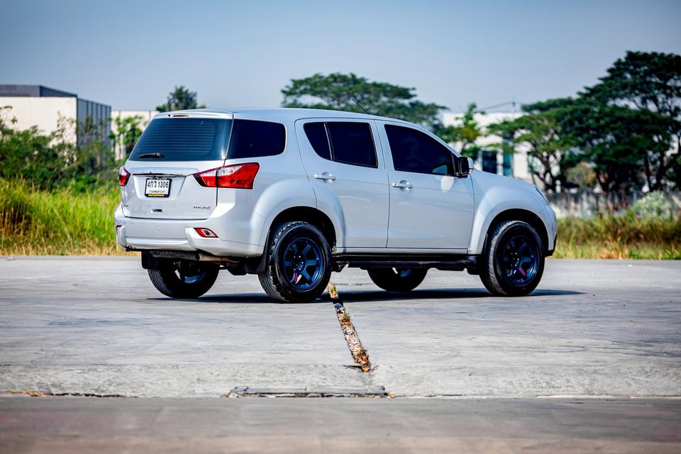 Isuzu MU-X 2.5DVD ปี15 รูปที่ 11