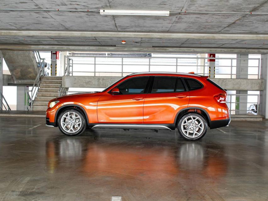 BMW X1 Sdriver 1.8i Sport 2015 รถสวยดูแลดี คุ้มค่าน่าใช้ 4