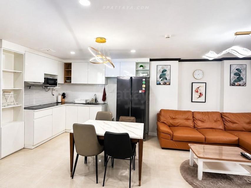 For Rent — 2-Bedroom Condo at Royal Hill Resort, Thappraya RoadSpacious condo for rent at Royal Hill Resort, Building B, located on Thappraya Road. 4