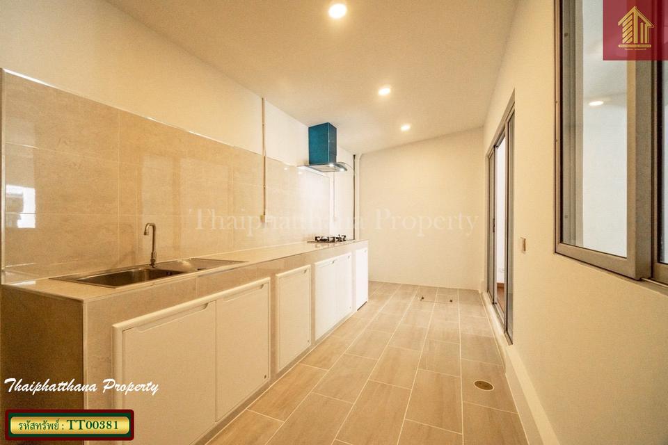 The Connect 15 Onnut 10