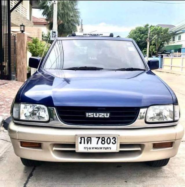 ISUZU THAI RUNG ADVENTURE TRIO2.8(2WD) ปี2000  2