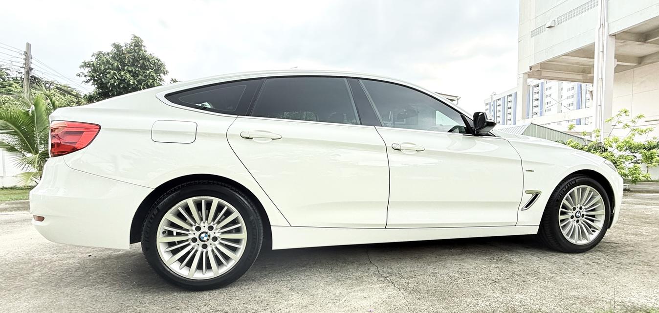 BMW 320d GT LUXURY 10