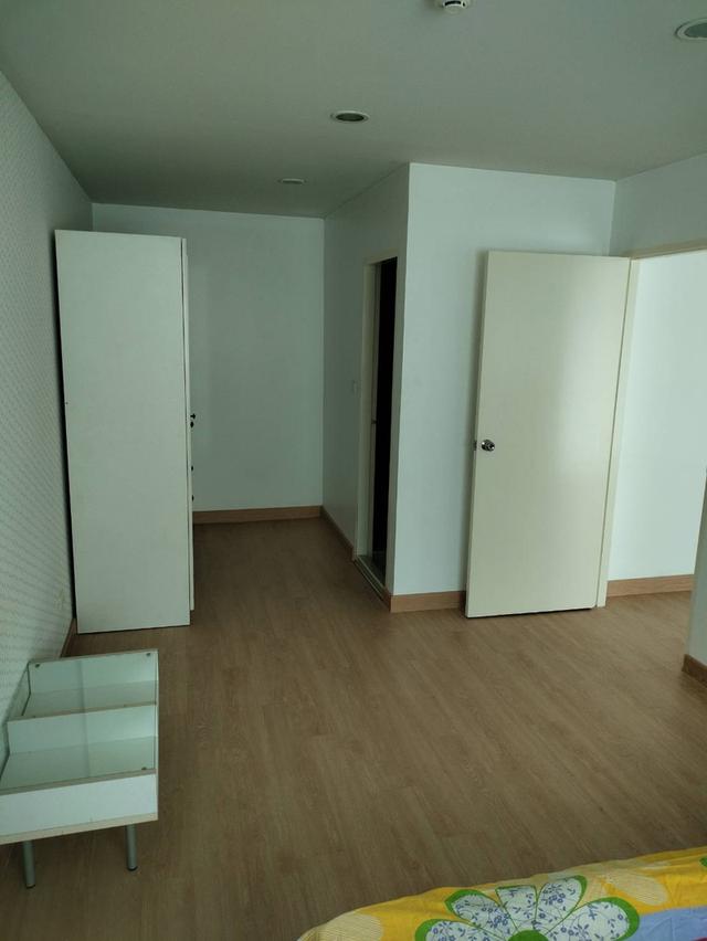 ขาย D5 Condo 51.86 ตรม. ตั้งอยู่ในซอยนวลจันทร์56 เขตบึงกุ่ม กทม. 8