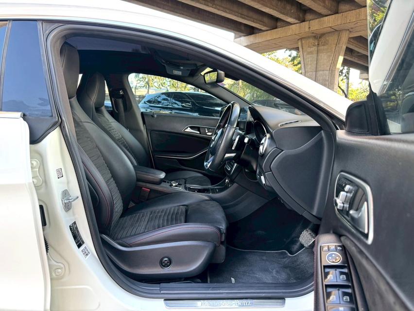 ขายรถ Benz CLA 250 AMG Facelift W117 ปี 2018 สีขาว เกียร์ออโต้ รูปที่ 9