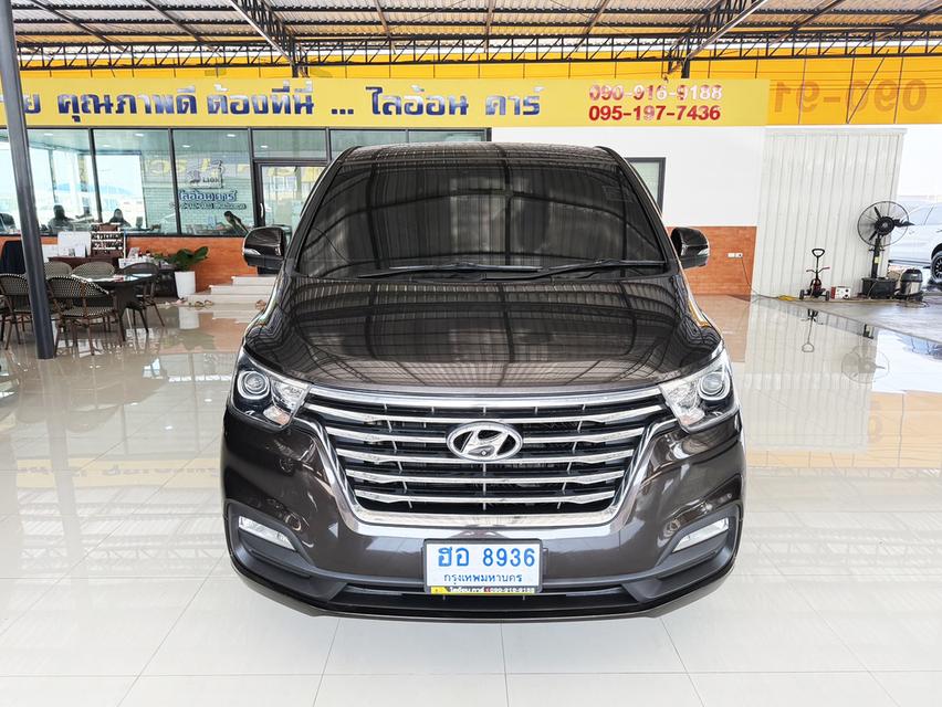 Hyundai H-1 2.5 Deluxe (ปี 2019) Wagon AT 2