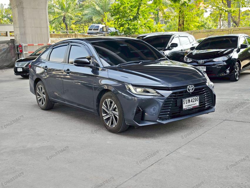 Toyota Yaris Ativ 1.2 premium Luxury ปี 2024  2