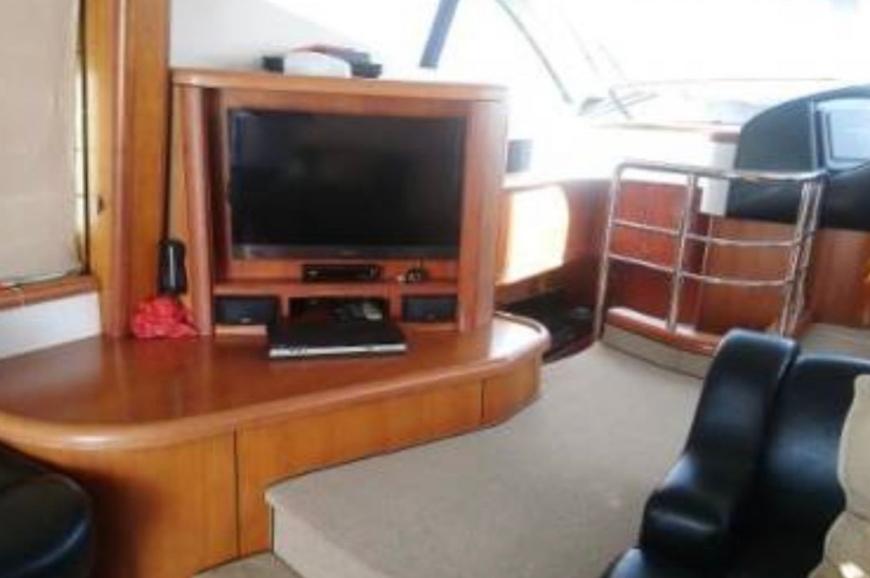 YACHT SUNSEEKER 52 Feet FLYBRIDGE 2