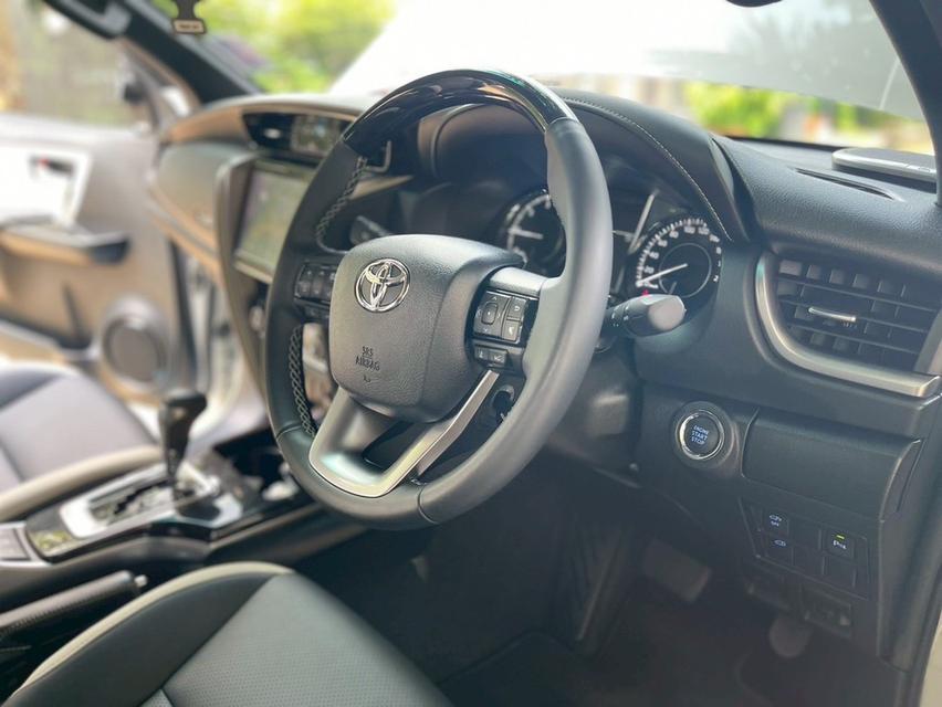 ขาย Toyota Fortuner 2.8 4wd ปี21 13