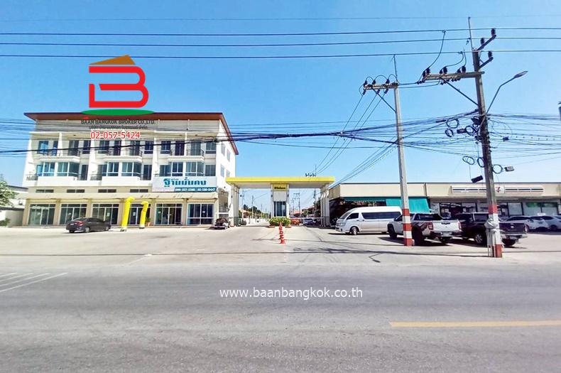 บ้านเดี่ยว 1 ชั้น หมู่บ้าน ฐานมั่นคง 15 เนื้อที่ 68 ตรว. (ซอยเอราวัณ 27) ถนนเอราวัณ 1 ตำบลคลองสอง อำเภอคลองหลวง ปทุมธานี 12