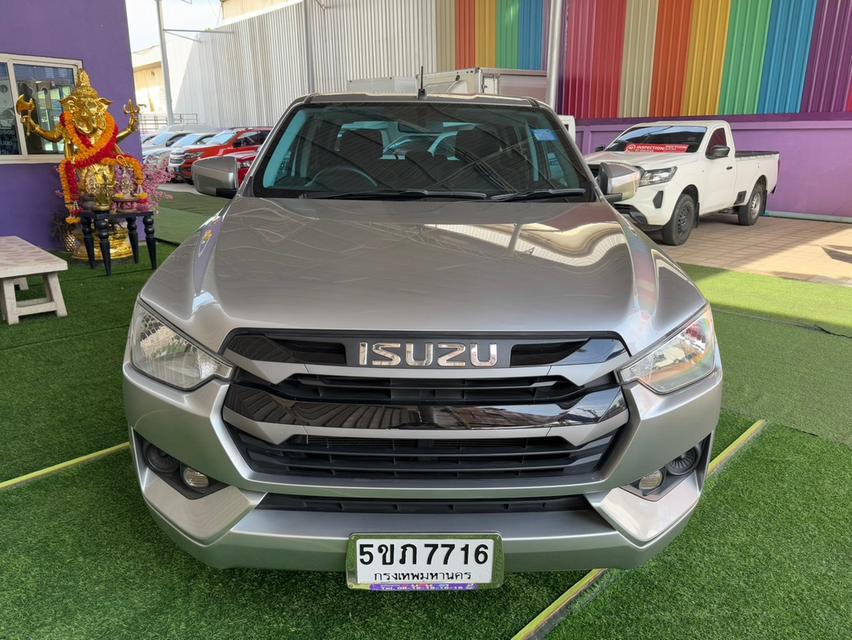 isuzu d-max cab-4 1.9 s at 2023 2