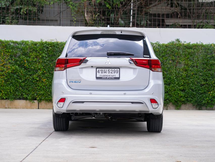 MITSUBISHI OUTLANDER PHEV 2.4 GT PREMIUM 4WD 2021 รูปย่อยที่ 4
