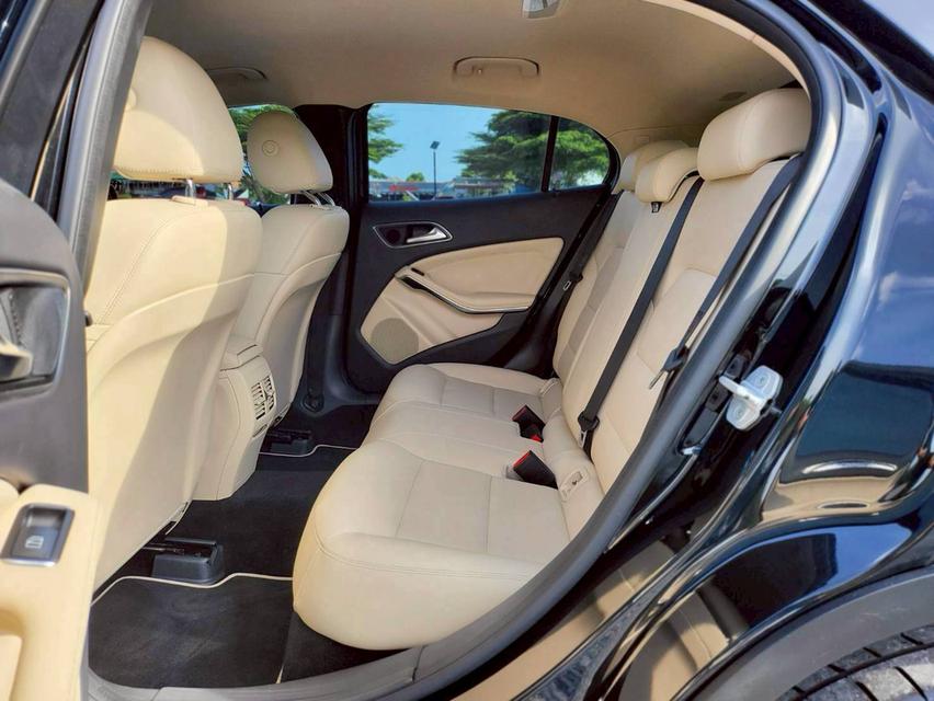 BENZ GLA200 Urban (W156) 2017 รถหรู ประวัติเซอร์วิสครบ ราคาดีสุดในตลาด 15