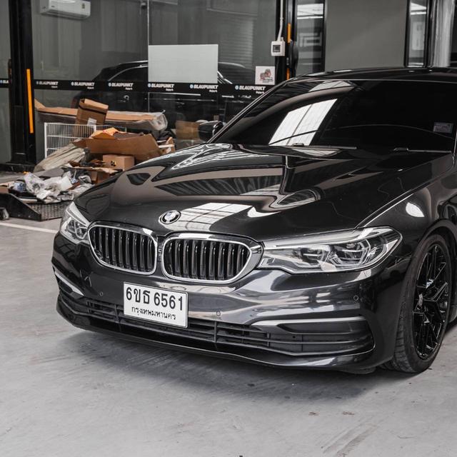 รหัสรถ 67GG6561 BMW 530i g30 ปี2017