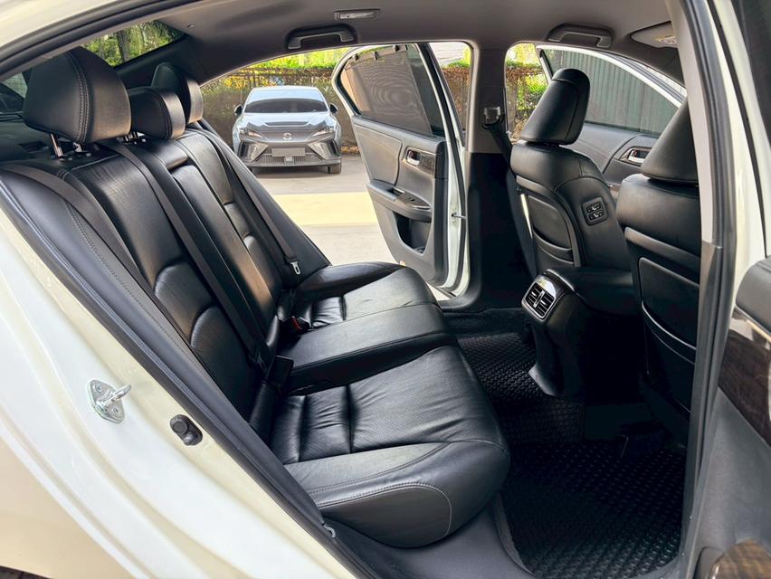 Honda Accord 2.0E AT ปี 2013  เพียง279,000บาท เบาะไฟฟ้าคู่หน้า ไมล์128xxx สวยพร้อมใช้ ยางปี2025 เครื่องยนต์เกียร์ช่วงล่างดี แอร์เย็นฉ่ำ *ดูรถกทม ซอยปร รูปที่ 13