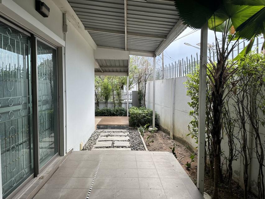 ขายด่วน!!(ต่อรองได้) บ้านเดี่ยว ไลฟ์ อิน เดอะ การ์เด้น สวนเสือ-ศรีราชา พื้นที่ 53.9 ตร.ว. ขนาด 165 ตร.ม. 5