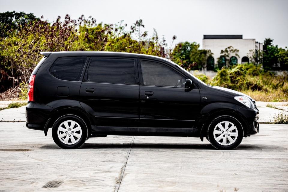 Toyota Avanza 1.5E ปี 2011 เกียร์ Auto 7 ที่นั่ง สีดำ สภาพดี
