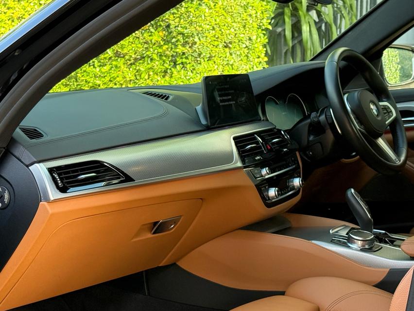 2019 BMW 530e MSPORT รถออกศูนย์ BMW THAILAND รถวิ่งน้อยเพียง 9X,XXX กม รถเข้าศูนย์ตามระยะ รถไม่เคยมีอุบัติเหตุครับ 11