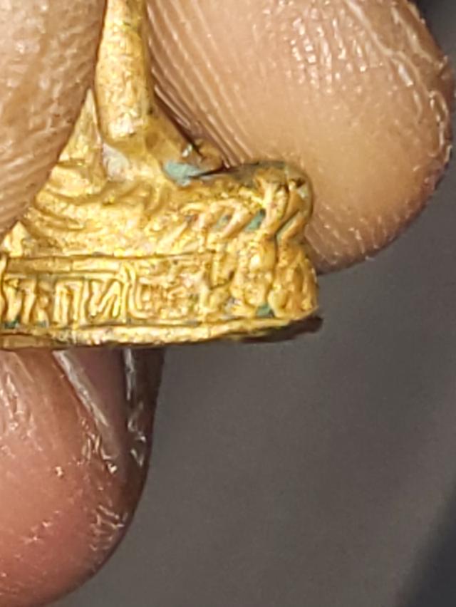 รูปหล่อหลวงพ่อ​สังวาลย์​วัด​เย้ย​ปราสาท​บุรีรัมย์​ 7