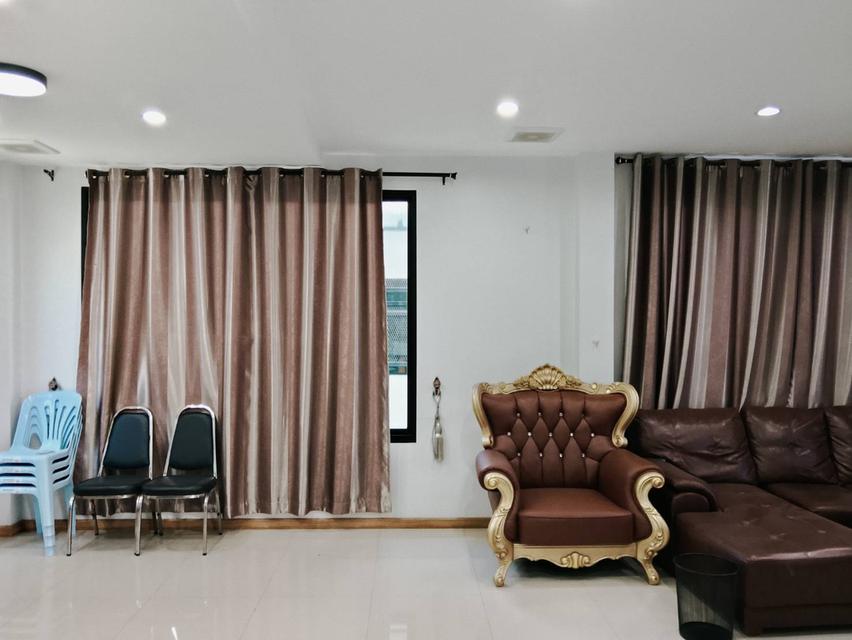 ขายบ้านเดี่ยว 2 ชั้น 3 ห้องนอน 3 ห้องน้ำ 1 ห้องครัว 1 ห้องรับแขก 3