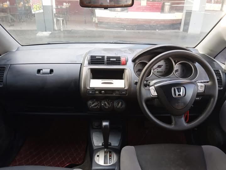 Honda Jazz 2004 ใหม่ๆ 12