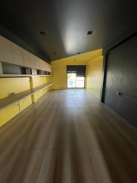 ให้เช่า Home Office + โกดัง 4.5 ชั้น กว่า 230 ตรม. วิภาวดีรังสิต20 ทะลุรัชดา19 ใกล้ MRT ลาดพร้าว และ รัชดาภิเษก 6