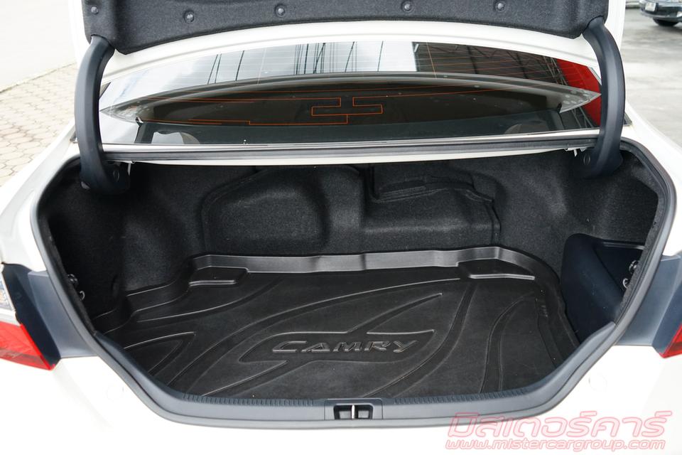 TOYOTA CAMRY HYBRID 2.5 HV PREMIUM ( 3888 ) 7