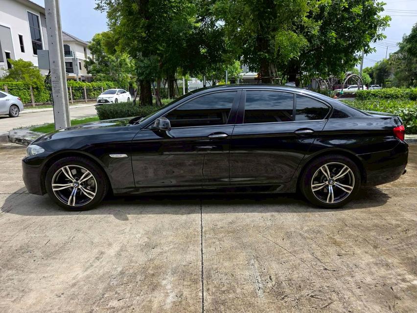 BMW 528i
