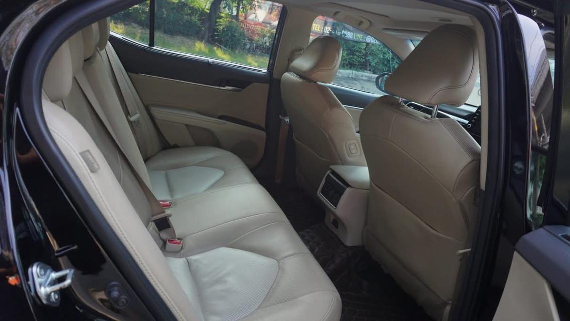 ขายรถ Toyota CAMRY Hybrid Premium Luxury ปี 2022  ตัวท็อปในรุ่น เจ้าของขายเอง  อยากให้มาดูรถจริง  รถนางฟ้ามาก  ราคา  990,000 บาท รูปที่ 4