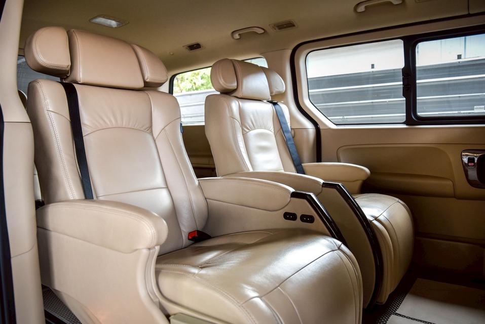 รหัสรถ CBL5581 Hyundai H-1 2.5 Deluxe (MY2018) AT 2018 10