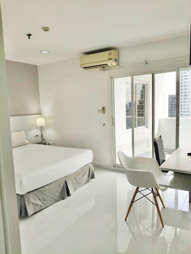 ให้เช่า คอนโด Fifty Fifth Tower : ฟิฟตี้ฟิฟท์ ทาวเวอร์ 223 ตรม. 3นอน 3น้ำ ชั้น26 ใกล้BTSทองหล่อ. 2