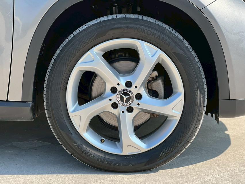 ปี 2019 BENZ GLA-CLASS, 200 โฉม W156 ปี14-20 สีเทา เกียร์ออโต้ มือเดียวป้ายแดง รูปที่ 12
