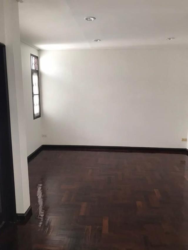 🏡✨ ให้เช่าด่วน! ทาวน์เฮ้าส์ 2 ชั้น ประชาราษฎร์บำเพ็ญ 26 ห้วยขวาง 3 นอน 2 น้ำ ติดถนนหลัก! 10