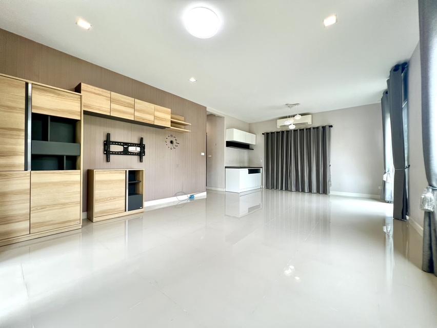 ขายบ้านแฝดสไตล์บ้านเดี่ยวหลังมุม หมู่บ้านเพอร์เฟค พาร์ค ราชพฤกษ์ (Perfect Park Ratchapruek) ทำเลดีติดถนนราชพฤกษ์ 11