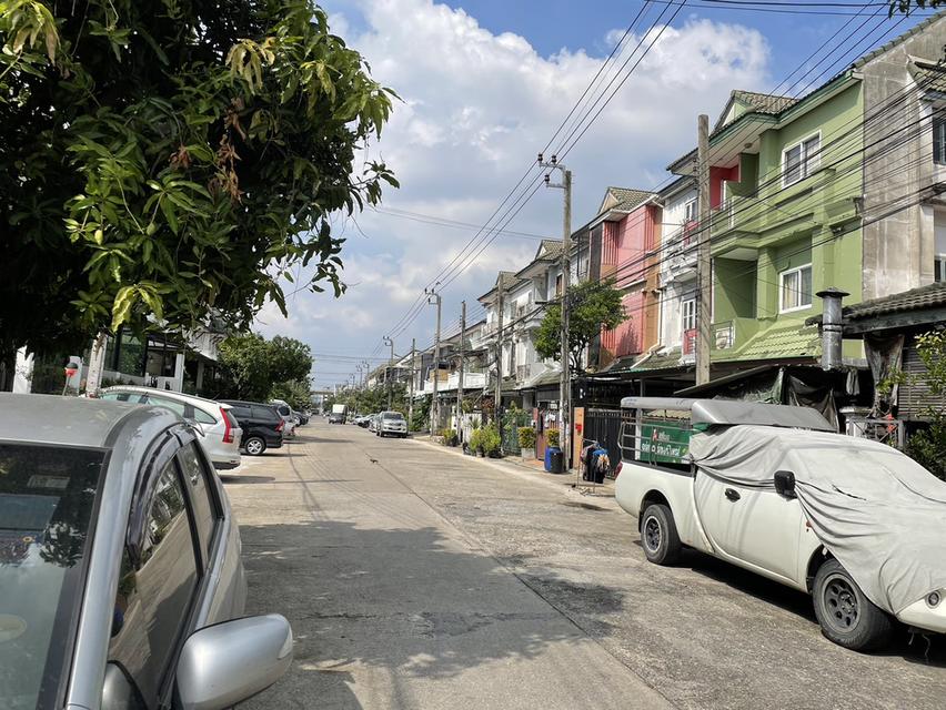 #บ้านนี้อยู่แล้วรวย (money)# #ปรับปรุงใหม่ไฉไลกว่าเดิม..เหมือนได้อยู่บ้านใหม่🏠 ให้เช่า ทาวเฮ้าส์ 2 ชั้น หมู่บ้านรื่นฤดี ซ.รามคำแหง180 **ง 19