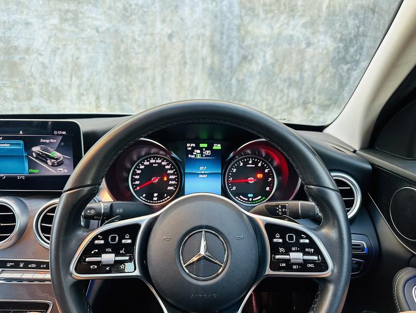 2020 Mercedes-Benz C300e Avantgarde โฉม W205 6