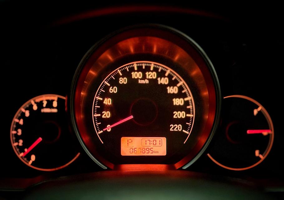 2020 HONDA JAZZ GK รถมือเดียวออกป้ายแดง รถวิ่งน้อยเพียง 60,000 กม เข้าศูนย์ตามระยะ รถไม่เคยมีอุบัติเหตุครับ รูปที่ 9