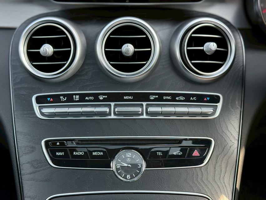 ปี 2016 BENZ C-CLASS, C250 COUPE AMGDYNAMIC โฉม W205 ปี14-23 สีแดง รูปที่ 9