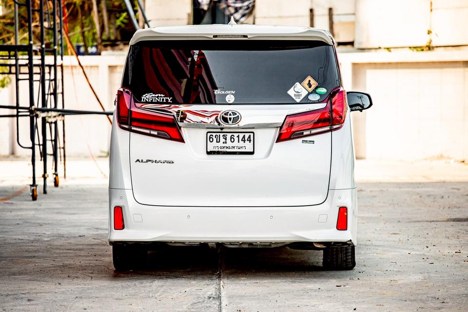 TOYOTA ALPHARD 2.5 SC PACKAGE สีขาว ปี 2019  มือเดียวป้ายแดง  6