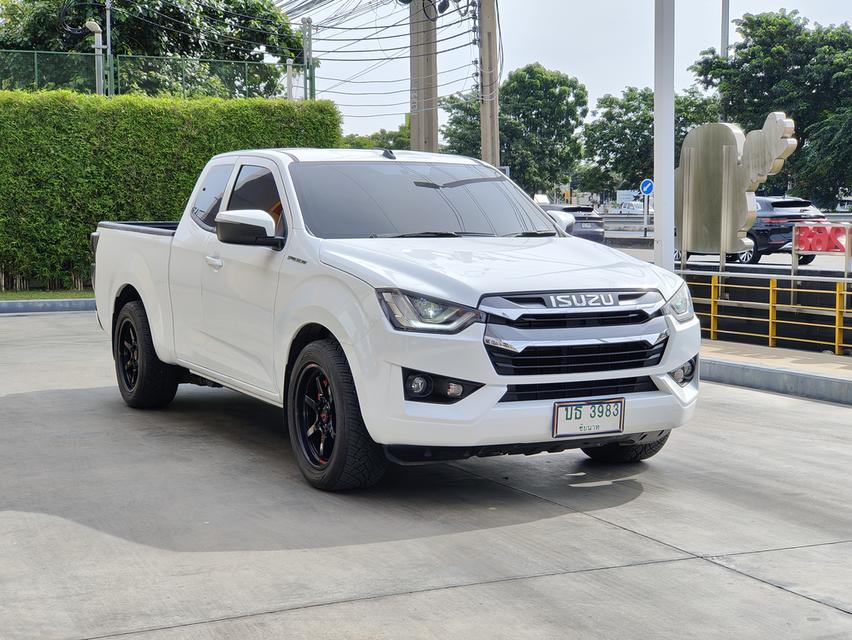 Isuzu D-Max 1.9 L Cab MT 