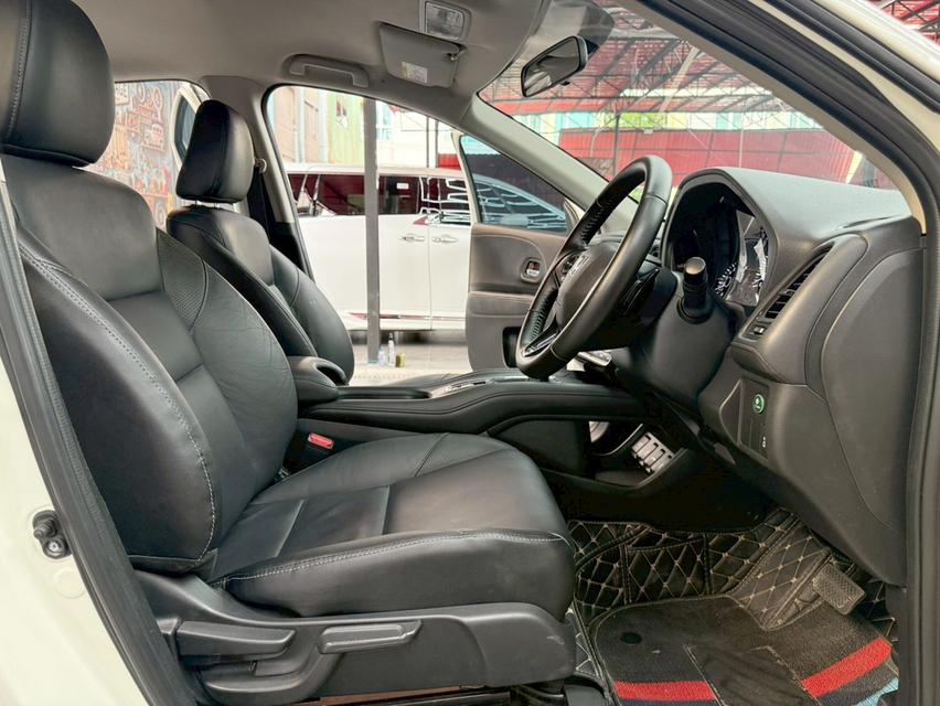 HONDA HR-V 1.8 E ปี 2016 11