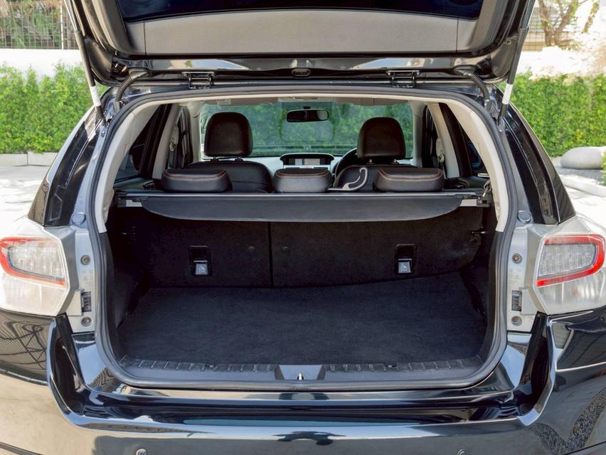 Subaru XV 2.0 i-P AWD ปี 2017 ♨️ #รับประกันเครื่องเกียร์3ปี / 30,000 km.♨️ รูปที่ 8